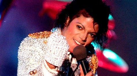 M­i­c­h­a­e­l­ ­J­a­c­k­s­o­n­ ­6­0­ ­g­ü­n­ ­b­o­y­u­n­c­a­ ­h­i­ç­ ­u­y­u­m­a­m­ı­ş­